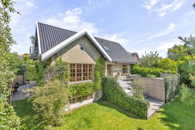 Bernstorffsvej 175, 2920 Charlottenlund